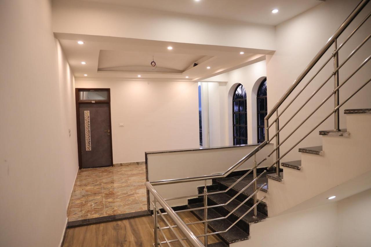 Winter Mountain Resort Pushkar Bagian luar foto