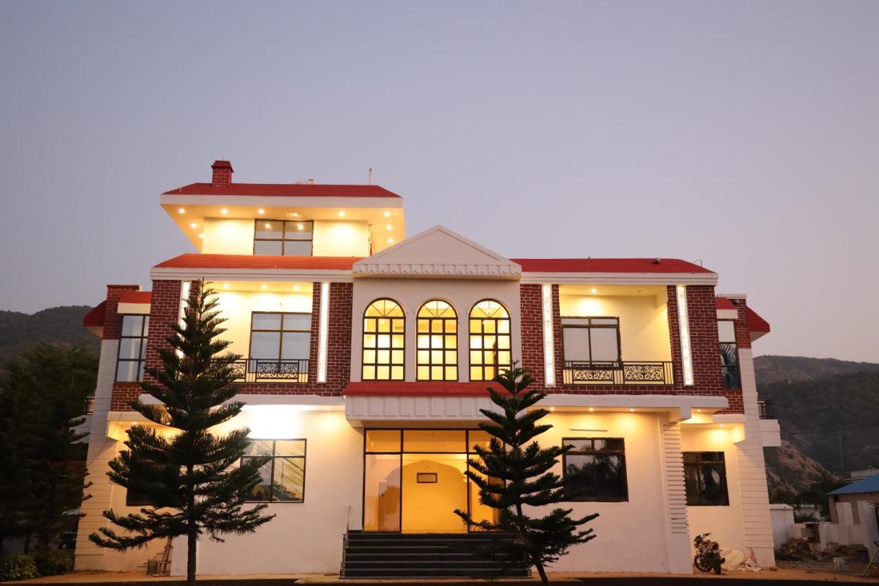Winter Mountain Resort Pushkar Bagian luar foto